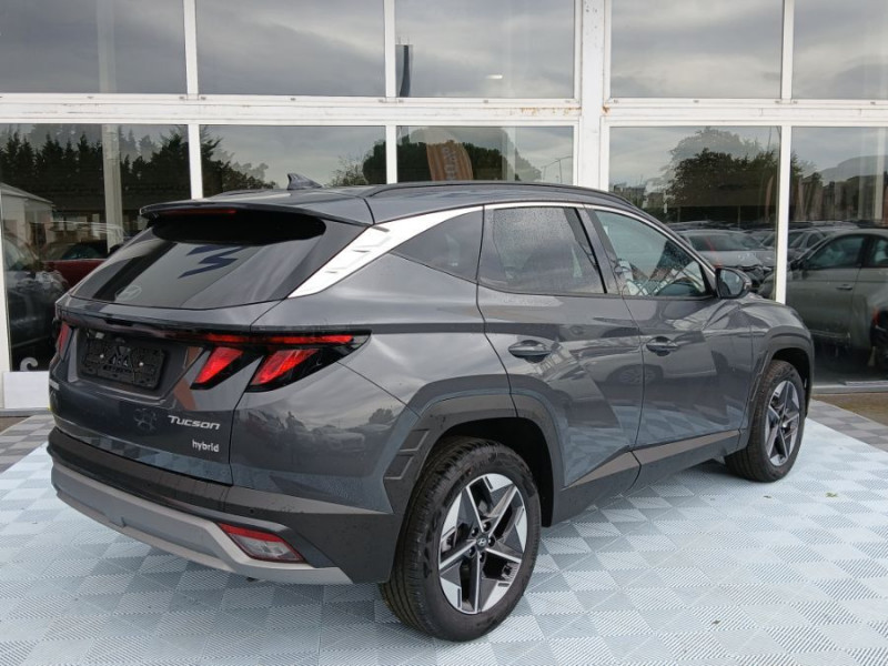 Photo 10 de l'offre de HYUNDAI TUCSON IV (2) 1.6 T-GDI 215 HYBRID BVA6 2WD STYLE PACK CREATIVE à 33870€ chez Mérignac auto