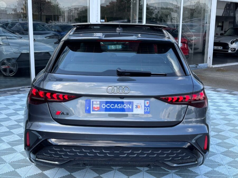 Photo 9 Audi A3 SPORTBACK SPORTBACK New IV 35 TDI 150 S Tronic 7 S LINE Int + Ext. TOIT Ouvrant SC JA18 DIESEL GRIS DAYTONA en vente chez Mérignac auto Photo 9 de l'offre de AUDI A3 SPORTBACK SPORTBACK New IV 35 TDI 150 S Tronic 7 S LINE Int + Ext. TOIT Ouvrant SC JA18 à 38450€ chez Mérignac auto
