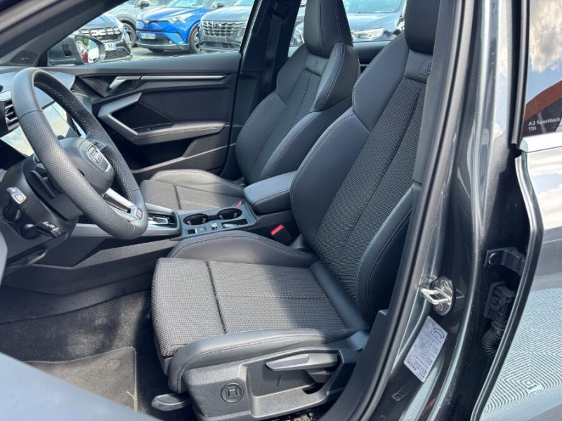 Photo 5 Audi A3 SPORTBACK SPORTBACK New IV 35 TDI 150 S Tronic 7 S LINE Int + Ext. TOIT Ouvrant SC JA18 DIESEL GRIS DAYTONA en vente chez Mérignac auto Photo 5 de l'offre de AUDI A3 SPORTBACK SPORTBACK New IV 35 TDI 150 S Tronic 7 S LINE Int + Ext. TOIT Ouvrant SC JA18 à 38450€ chez Mérignac auto
