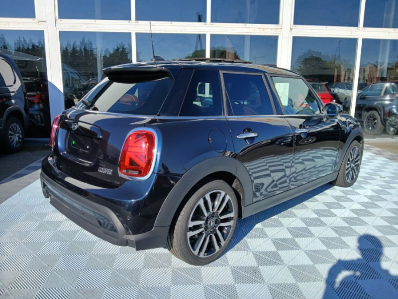Photo 10 de l'offre de MINI MINI III (F56) NEW 1.5i 136 BVA7 COOPER 5P CUIR TOE Camera Key Less HUD Hifi... à 29900€ chez Mérignac auto