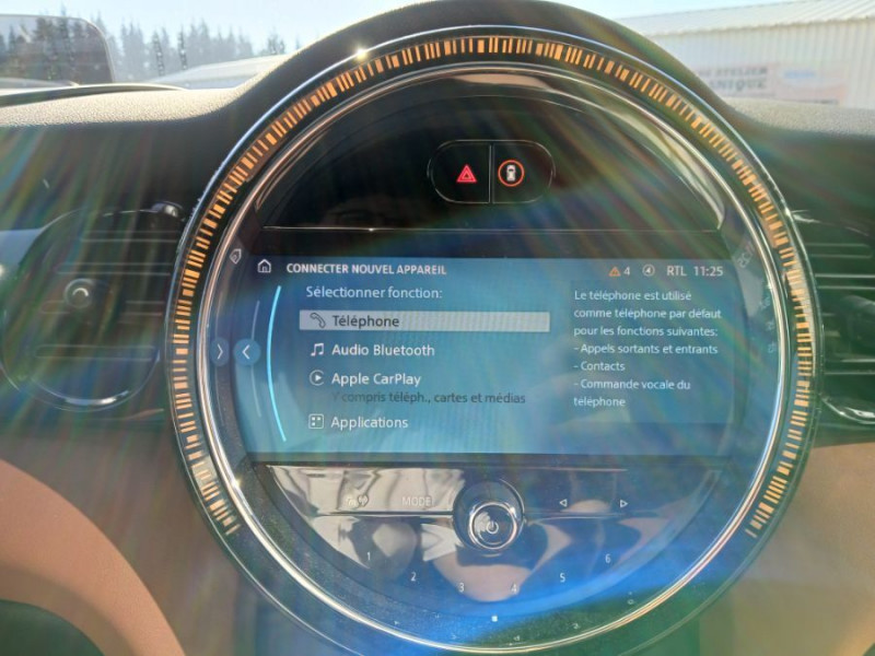 Photo 26 de l'offre de MINI MINI III (F56) NEW 1.5i 136 BVA7 COOPER 5P CUIR TOE Camera Key Less HUD Hifi... à 29900€ chez Mérignac auto