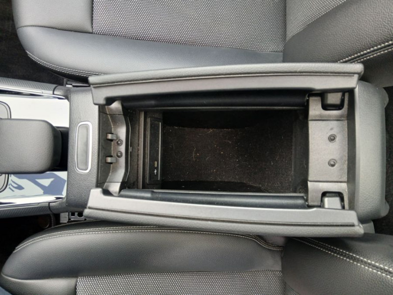 Photo 30 de l'offre de MERCEDES-BENZ CLASSE B 200d 150 8G-DCT BUSINESS TOIT Ouvrant GPS SC Camera Radars à 26950€ chez Mérignac auto