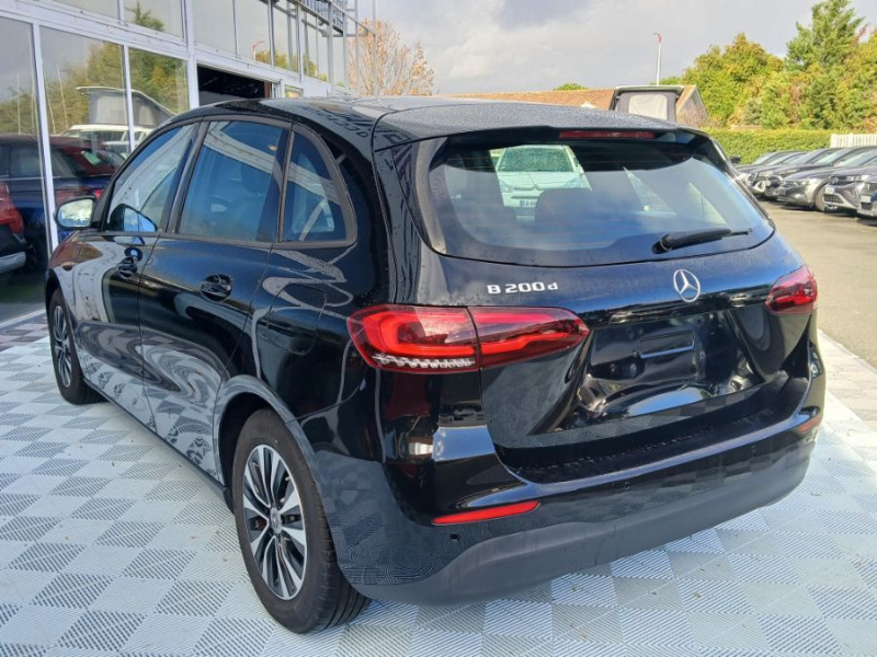 Photo 3 de l'offre de MERCEDES-BENZ CLASSE B 200d 150 8G-DCT BUSINESS TOIT Ouvrant GPS SC Camera Radars à 26950€ chez Mérignac auto