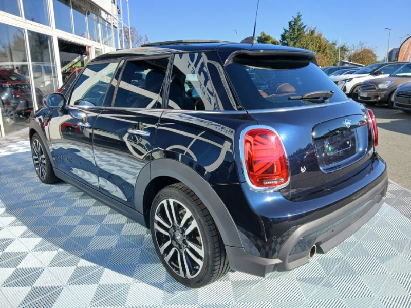 Photo 3 de l'offre de MINI MINI III (F56) NEW 1.5i 136 BVA7 COOPER 5P CUIR TOE Camera Key Less HUD Hifi... à 29900€ chez Mérignac auto