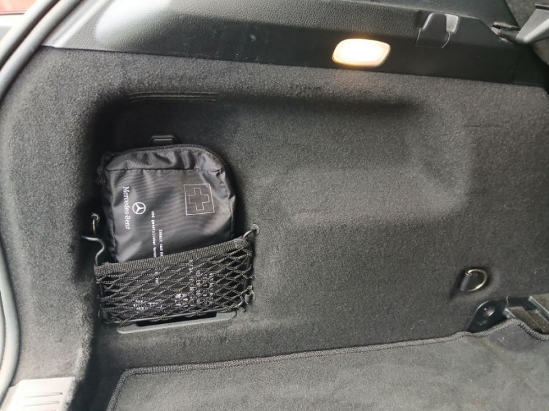 Photo 37 de l'offre de MERCEDES-BENZ CLASSE B 200d 150 8G-DCT BUSINESS TOIT Ouvrant GPS SC Camera Radars à 26950€ chez Mérignac auto