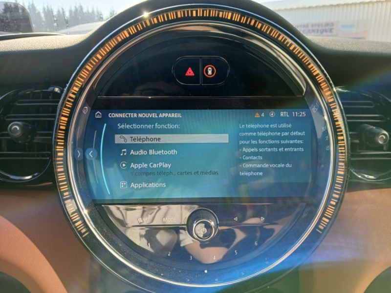 Photo 27 de l'offre de MINI MINI III (F56) NEW 1.5i 136 BVA7 COOPER 5P CUIR TOE Camera Key Less HUD Hifi... à 29900€ chez Mérignac auto