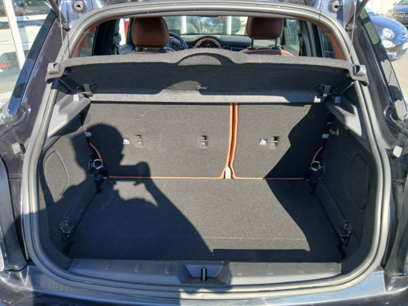 Photo 40 de l'offre de MINI MINI III (F56) NEW 1.5i 136 BVA7 COOPER 5P CUIR TOE Camera Key Less HUD Hifi... à 29900€ chez Mérignac auto