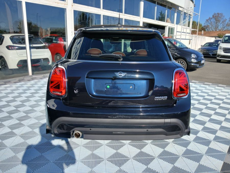 Photo 11 de l'offre de MINI MINI III (F56) NEW 1.5i 136 BVA7 COOPER 5P CUIR TOE Camera Key Less HUD Hifi... à 29900€ chez Mérignac auto