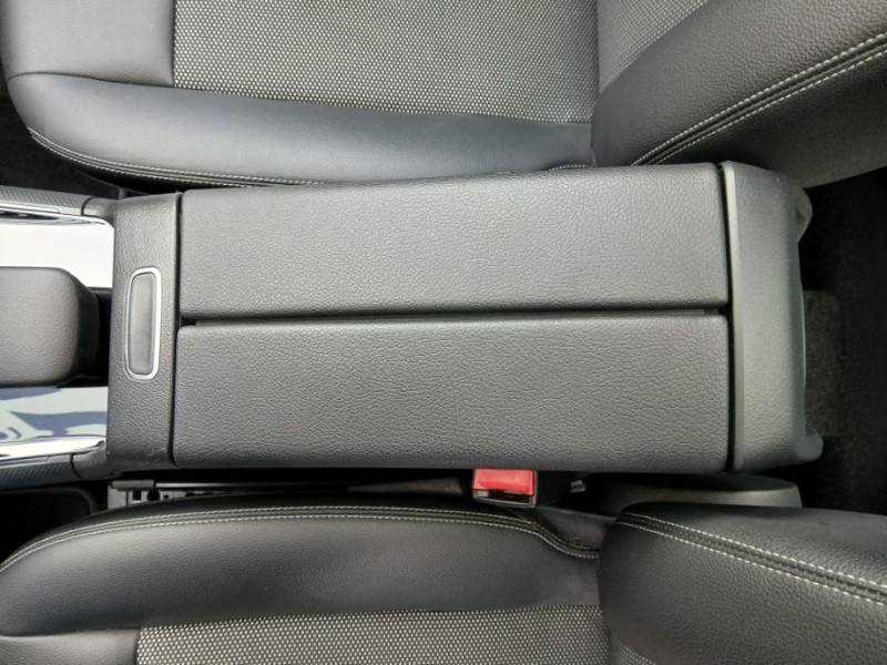 Photo 29 de l'offre de MERCEDES-BENZ CLASSE B 200d 150 8G-DCT BUSINESS TOIT Ouvrant GPS SC Camera Radars à 26950€ chez Mérignac auto