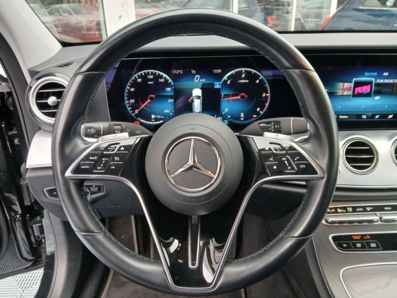 Photo 17 Mercedes-Benz CLASSE E SW IV 200 D 160cv 9G-Tronic CUIR Camera Hayon EL. Attel. DIESEL NOIR OBSIDIEN MÉTAL en vente chez Mérignac auto Photo 17 de l'offre de MERCEDES-BENZ CLASSE E SW IV 200 D 160cv 9G-Tronic CUIR Camera Hayon EL. Attel. à 31950€ chez Mérignac auto