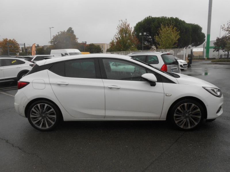 Photo 4 de l'offre de OPEL ASTRA V 1.5 TURBO D 122 BVA9 ULTIMATE Mi CUIR JA18 Options... à 16990€ chez Mérignac auto