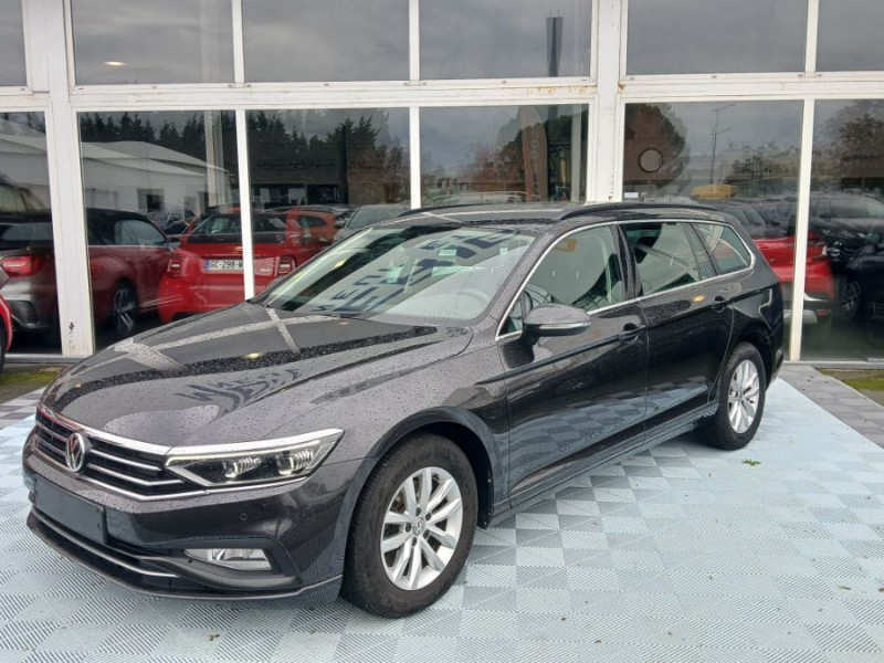 Photo Volkswagen PASSAT SW VIII 1.6 TDI 120 DSG7 STYLE BUSINESS GPS Radars ACC Hayon EL. 1ère Main DIESEL GRIS MANGANESE METAL en vente chez Mérignac auto Volkswagen PASSAT SW VIII 1.6 TDI 120 DSG7 STYLE BUSINESS GPS Radars ACC Hayon EL. 1ère Main DIESEL GRIS MANGANESE METAL Occasion à vendre