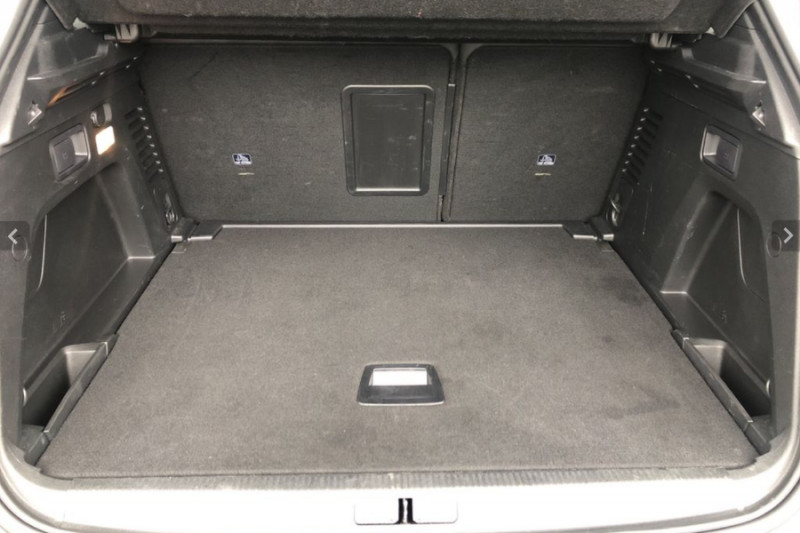 Photo 8 de l'offre de PEUGEOT 3008 II (2) 1.5 BlueHDi 130 EAT8 GT Camera 360° à 30450€ chez Mérignac auto