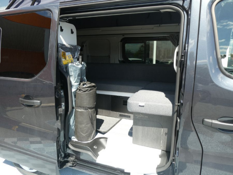 Photo 14 de l'offre de RENAULT TRAFIC VAN ANTILOPE VAN Aménagé FLEX PLUS 2.0 DCi 130 BVM6 L1 PK Confort 4PL Attel+Pte Vélo à 56000€ chez Mérignac auto
