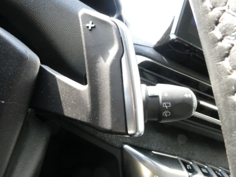 Photo 22 de l'offre de PEUGEOT 3008 II (2) 1.5 BlueHDi 130 EAT8 ALLURE PACK Hayon EL. ACC Camera à 25450€ chez Mérignac auto