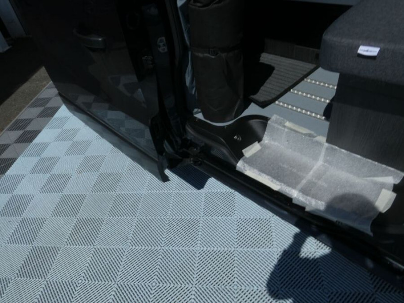 Photo 26 de l'offre de RENAULT TRAFIC VAN ANTILOPE VAN Aménagé FLEX PLUS 2.0 DCi 130 BVM6 L1 PK Confort 4PL Attel+Pte Vélo à 56000€ chez Mérignac auto