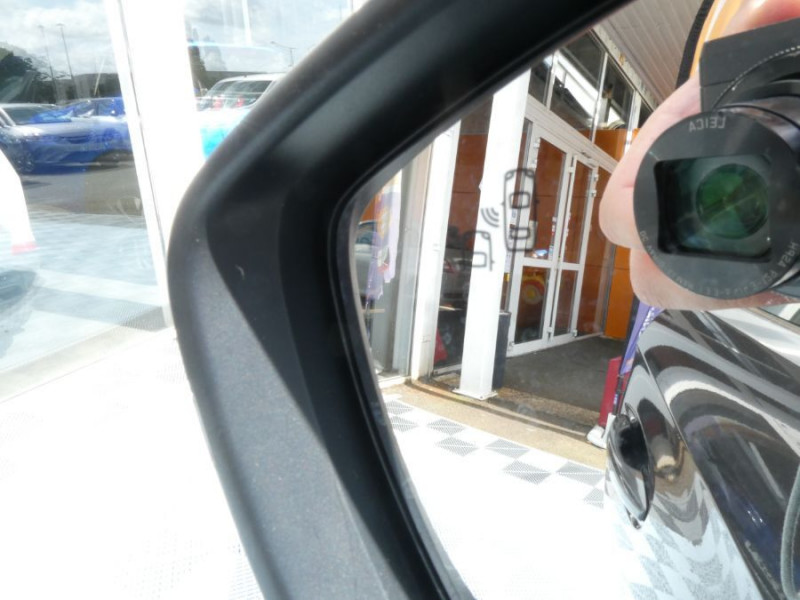 Photo 18 de l'offre de PEUGEOT 508 1.5 BlueHDi 130 EAT8 ALLURE PACK Coffre EL. ACC SC 1ère Main à 21950€ chez Mérignac auto