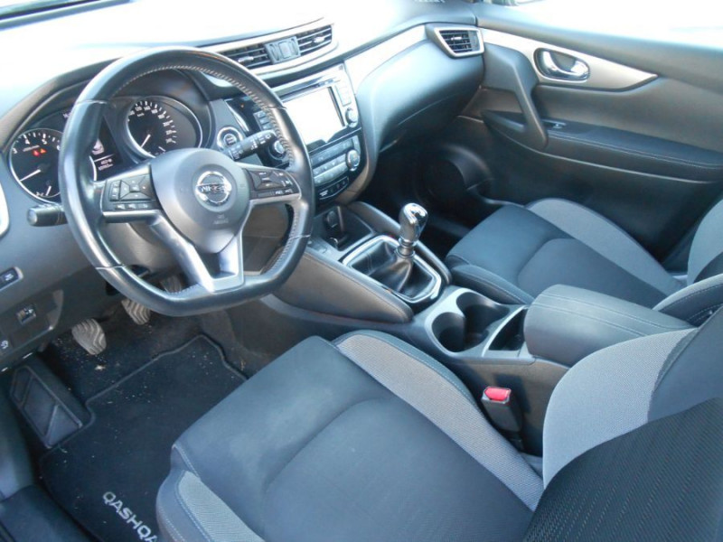 Photo 5 de l'offre de NISSAN QASHQAI 1.2 DIG-T 115 BVM6 N-CONNECTA Toit Pano Cam. 360° à 14450€ chez Mérignac auto