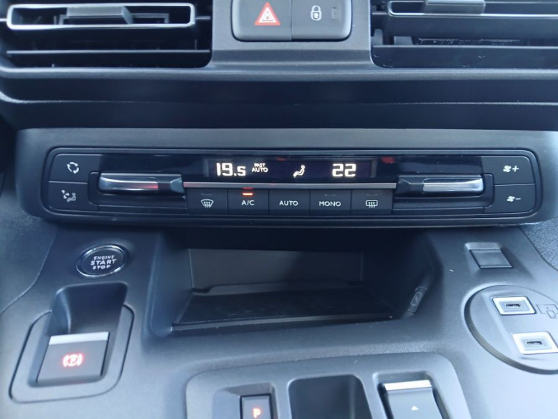 Photo 26 de l'offre de CITROEN BERLINGO 1.5 BlueHDi 130 EAT8 N1 PACK ADML Camera Induction 3 Sièges Arr. à 28450€ chez Mérignac auto