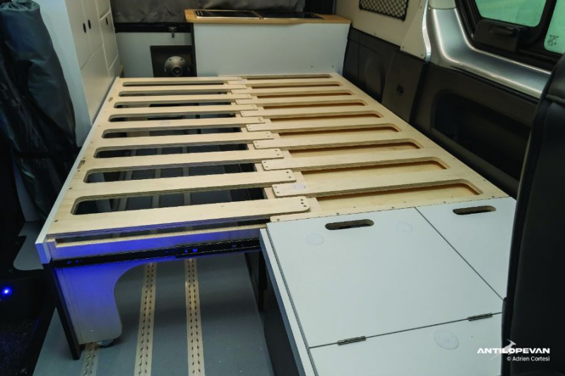 Photo 33 de l'offre de RENAULT TRAFIC VAN ANTILOPE VAN Aménagé FLEX PLUS 2.0 DCi 130 BVM6 L1 PK Confort 4PL Attel+Pte Vélo à 56000€ chez Mérignac auto