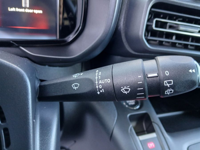 Photo 17 de l'offre de CITROEN BERLINGO 1.5 BlueHDi 130 EAT8 N1 PACK ADML Camera Induction 3 Sièges Arr. à 28450€ chez Mérignac auto