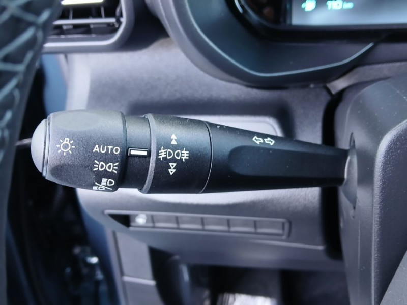 Photo 15 de l'offre de CITROEN BERLINGO 1.5 BlueHDi 130 EAT8 N1 PACK ADML Camera Induction 3 Sièges Arr. à 28450€ chez Mérignac auto