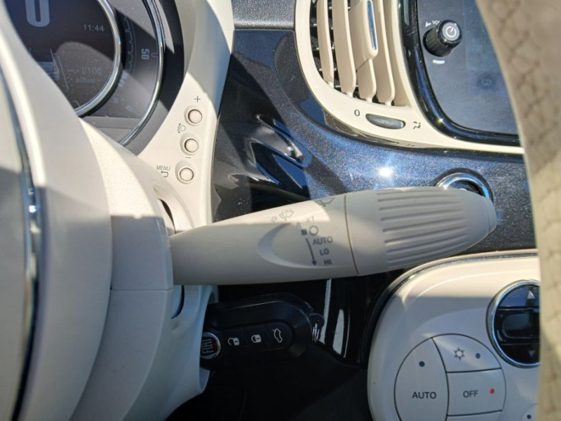 Photo 20 de l'offre de FIAT 500C 1.0 70 BVM6 HYBRID DOLCEVITA GPS JA16 CLIM Auto 1ère Main à 14750€ chez Mérignac auto