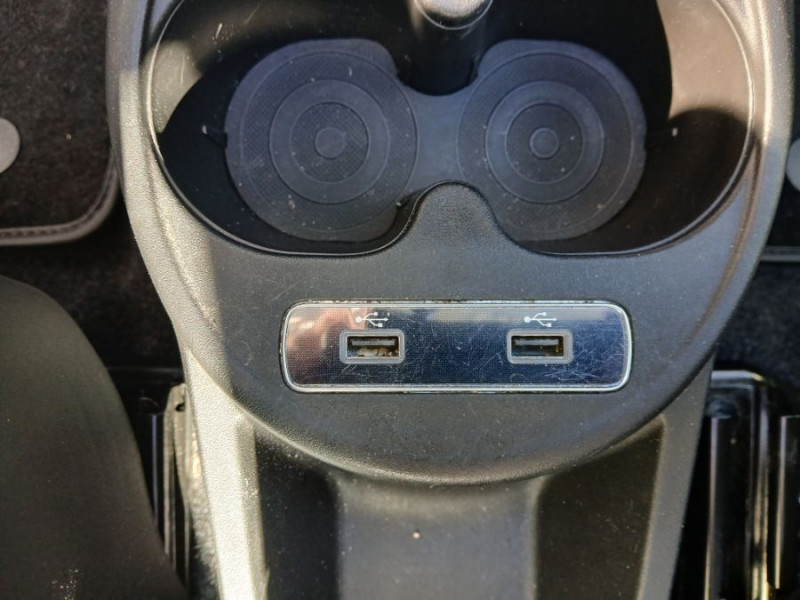 Photo 31 de l'offre de FIAT 500C 1.0 70 BVM6 HYBRID DOLCEVITA GPS JA16 CLIM Auto 1ère Main à 14750€ chez Mérignac auto