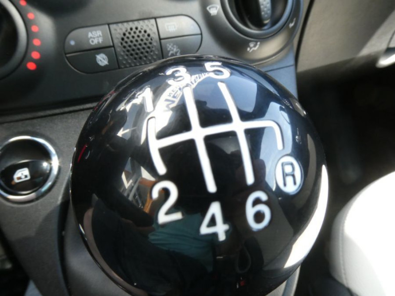 Photo 30 de l'offre de FIAT 500 1.0 70 BVM6 HYBRID DOLCEVITA Toit Pano CarPlay 7" à 13450€ chez Mérignac auto