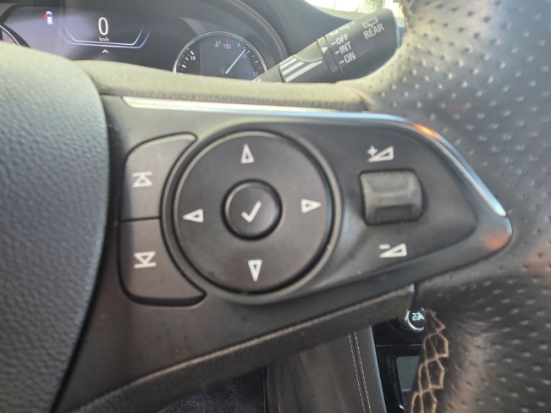 Photo 18 de l'offre de OPEL ASTRA V 1.5 TURBO D 122 BVA9 ULTIMATE Mi CUIR JA18 Options... à 16990€ chez Mérignac auto