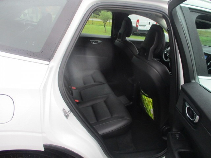 Photo 10 de l'offre de VOLVO XC60 T8 TWIN ENGINE 320 + 87CH BUSINESS GEARTRONIC à 38990€ chez AUTOMOBILES DE A A Z DOMALAIN