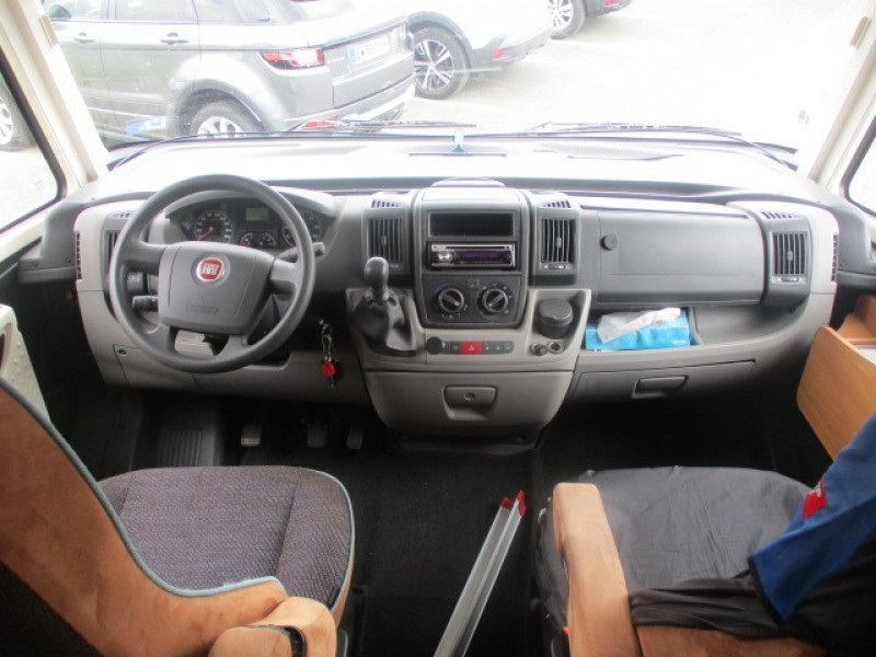 Photo 7 de l'offre de FIAT DUCATO CAMPING CAR DETHLEFFS GLOBEBUS I4 à 44990€ chez AUTOMOBILES DE A A Z DOMALAIN