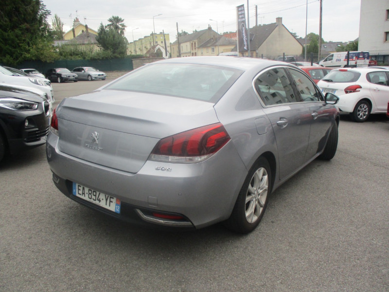 Photo 7 de l'offre de PEUGEOT 508 2.0 BLUEHDI 150CH FAP ALLURE à 11990€ chez AUTOMOBILES DE A A Z DOMALAIN