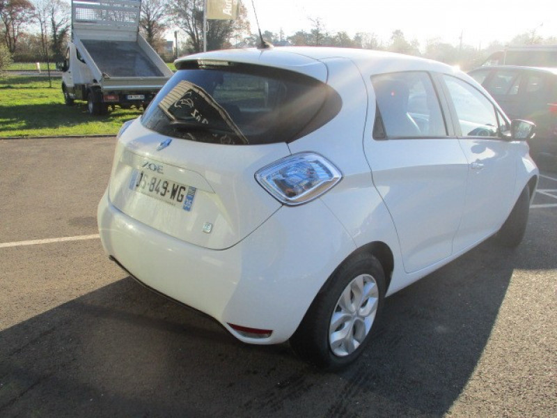 Photo 3 de l'offre de RENAULT ZOE LIFE CHARGE NORMALE à 9490€ chez AUTOMOBILES DE A A Z DOMALAIN