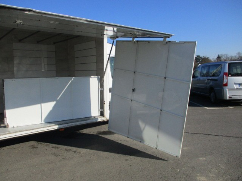 Photo 12 de l'offre de RENAULT MMASTER II CCB L2 3.0 DCI 140CH MAGASIN à 24990€ chez AUTOMOBILES DE A A Z DOMALAIN