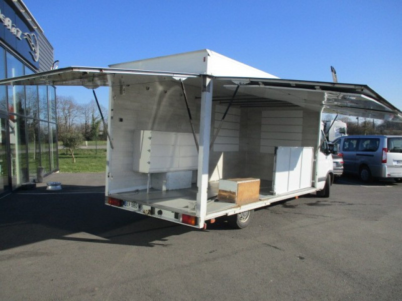 Photo 10 de l'offre de RENAULT MMASTER II CCB L2 3.0 DCI 140CH MAGASIN à 24990€ chez AUTOMOBILES DE A A Z DOMALAIN