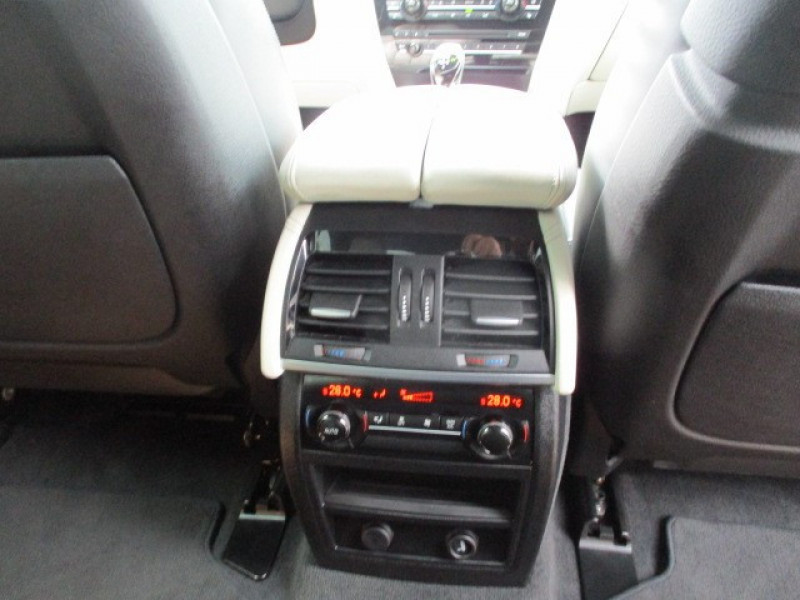 Photo 14 de l'offre de BMW X6 (F16) M50DA 381CH à 43990€ chez AUTOMOBILES DE A A Z DOMALAIN