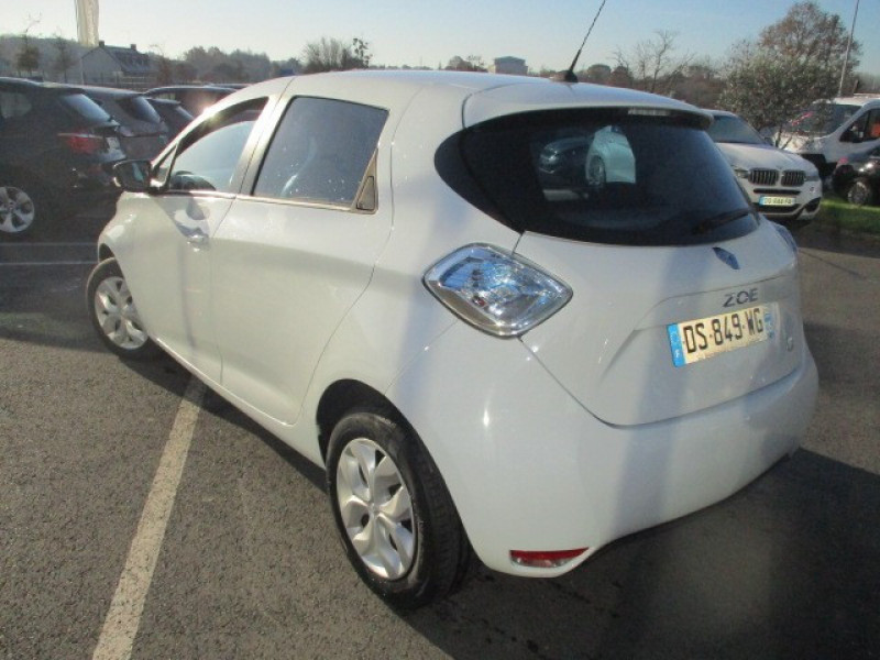 Photo 4 de l'offre de RENAULT ZOE LIFE CHARGE NORMALE à 9490€ chez AUTOMOBILES DE A A Z DOMALAIN