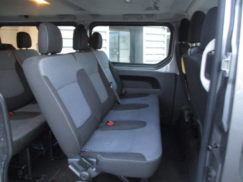 Photo 6 de l'offre de OPEL VIVARO COMBI 1.6 CDTI BITURBO 125 K2900 L2H1 PACK CLIM + ECOFLEX START/STOP E6 à 25990€ chez AUTOMOBILES DE A A Z DOMALAIN