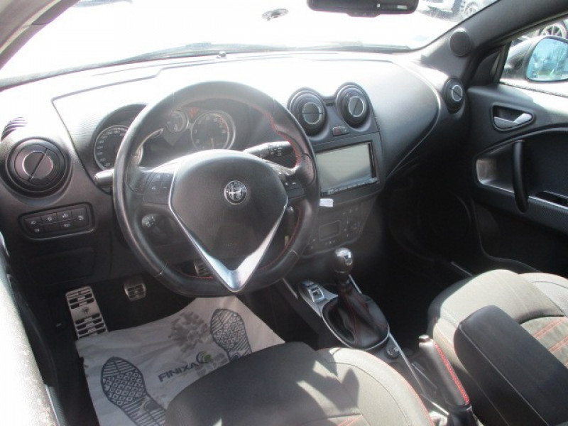 Photo 11 de l'offre de ALFA ROMEO MITO 0.9 TWIN AIR 105CH IMOLA STOP&START à 10990€ chez AUTOMOBILES DE A A Z DOMALAIN
