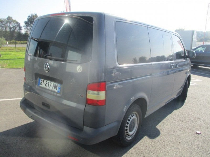Photo 3 de l'offre de VOLKSWAGEN TRANSPORTER FG 2.8T L1H1 2.0 TDI 140CH TPMR à 20990€ chez AUTOMOBILES DE A A Z DOMALAIN