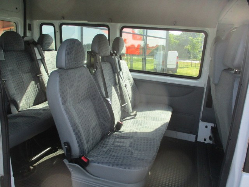 Photo 9 de l'offre de FORD TRANSIT KOMBI 300M 2.2 TDCI 115CH à 16990€ chez AUTOMOBILES DE A A Z DOMALAIN