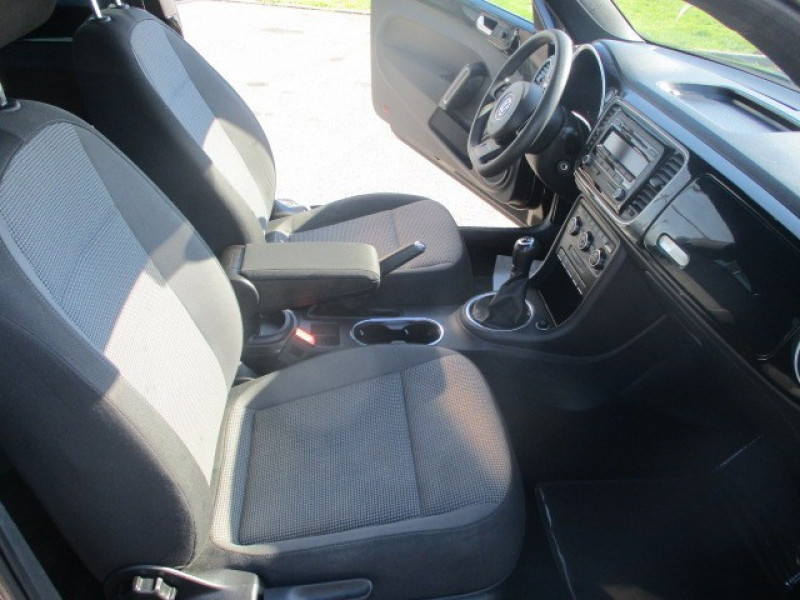 Photo 7 de l'offre de VOLKSWAGEN BEETLE 1.9 TDI 105CH CARAT à 10990€ chez AUTOMOBILES DE A A Z DOMALAIN
