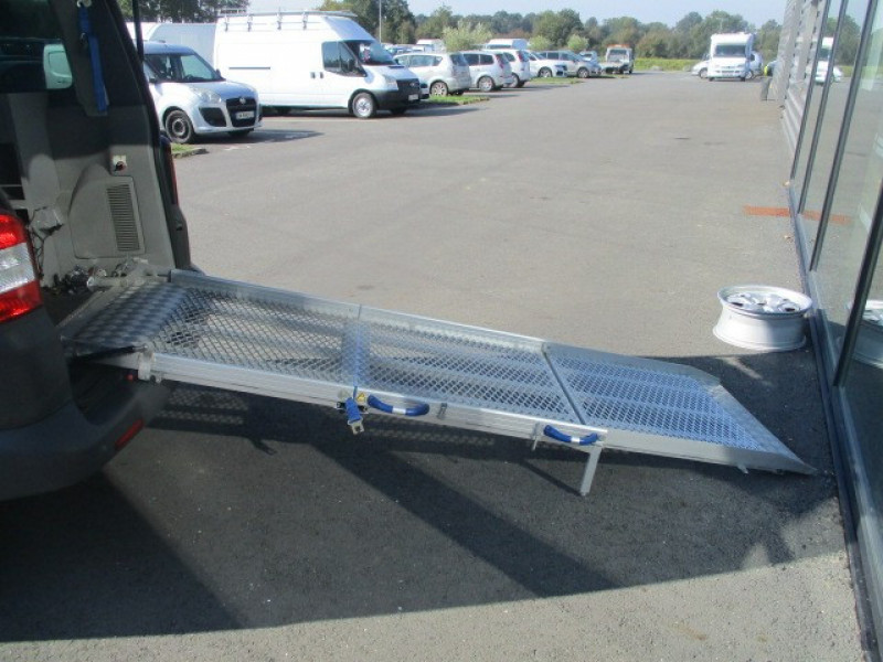 Photo 12 de l'offre de VOLKSWAGEN TRANSPORTER FG 2.8T L1H1 2.0 TDI 140CH TPMR à 20990€ chez AUTOMOBILES DE A A Z DOMALAIN