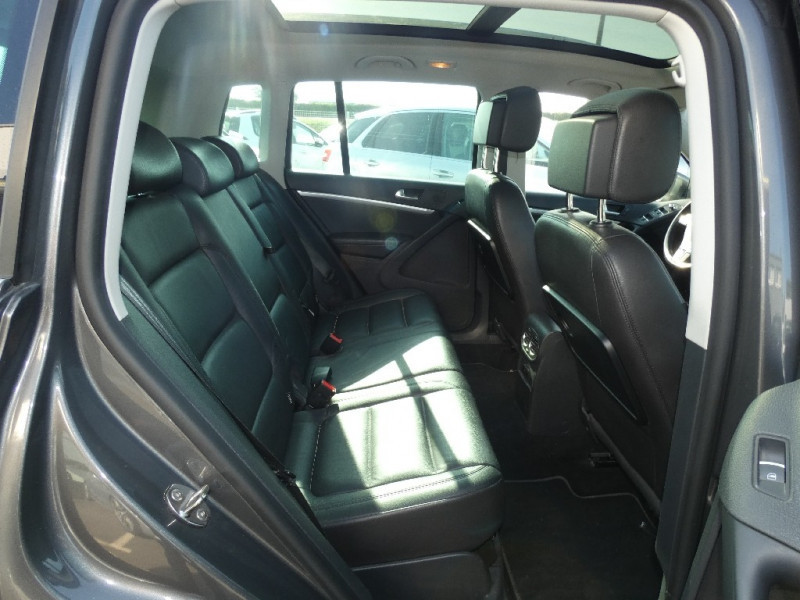 Photo 6 de l'offre de VOLKSWAGEN TIGUAN 2.0 TDI 177CH BLUEMOTION TECHNOLOGY FAP CARAT 4MOTION DSG7 à 17500€ chez AUTOMOBILES DE A A Z DOMALAIN