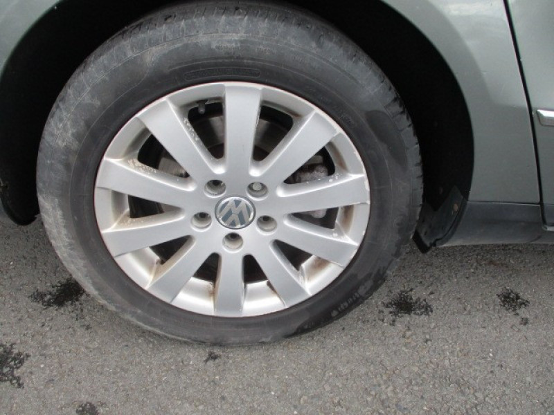 Photo 9 de l'offre de VOLKSWAGEN PASSAT SW 2.0 TDI 140CH CONFORT à 4990€ chez AUTOMOBILES DE A A Z DOMALAIN