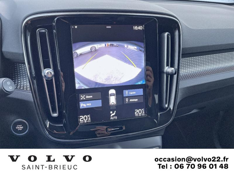 Photo 9 de l'offre de VOLVO XC40 D4 AdBlue AWD 190ch R-Design Geartronic 8 à 34990€ chez Côte Ouest Automobiles