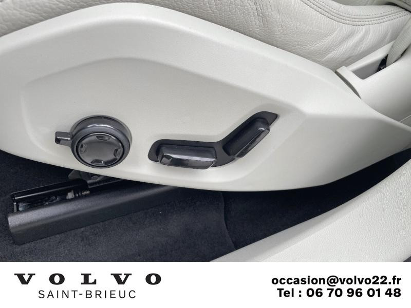 Photo 15 de l'offre de VOLVO XC60 D4 AdBlue 190ch Inscription Luxe Geartronic à 38990€ chez Côte Ouest Automobiles