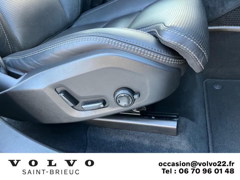 Photo 8 de l'offre de VOLVO XC60 D5 AdBlue AWD 235ch Inscription Geartronic à 40990€ chez Côte Ouest Automobiles