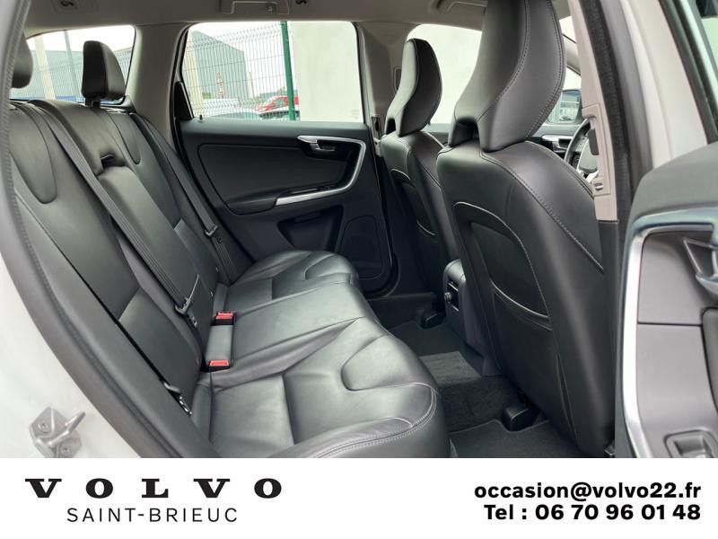 Photo 7 de l'offre de VOLVO XC60 D3 150ch Momentum Business Geartronic à 20990€ chez Côte Ouest Automobiles